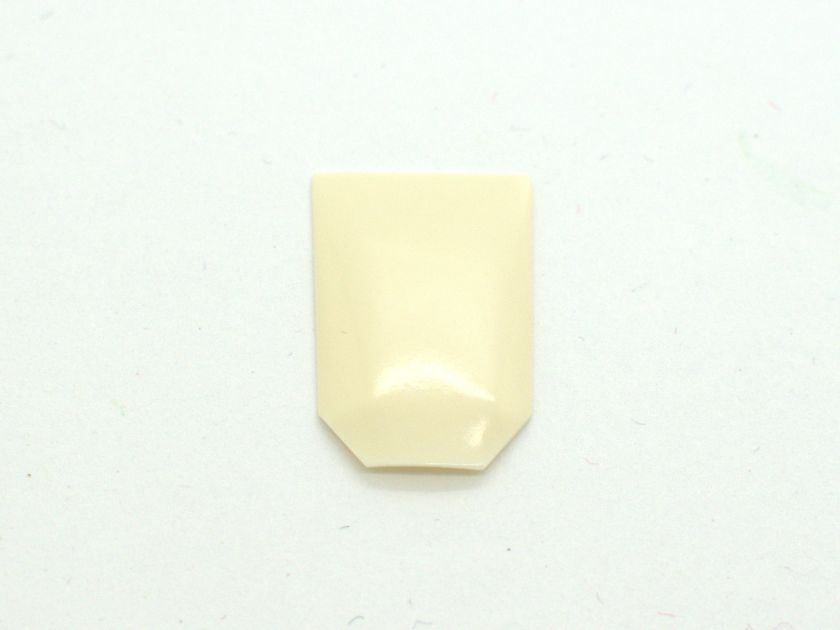 [Hakuzo] Ikuta Style Plastic Koto Tsume (Pick) (1 piece)